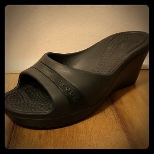 Ladies Crocs Wedge Sandal (used)